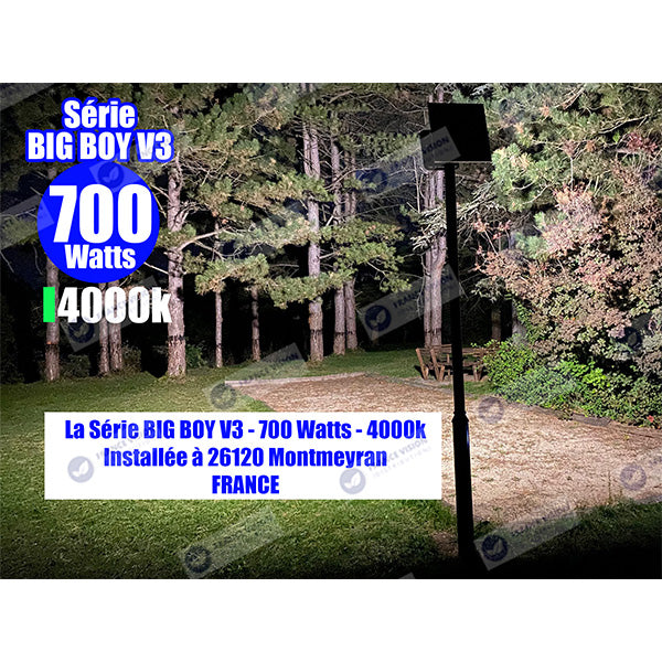 Lot de 5x Projecteurs LED solaires - Série BIG BOY V3 - 400 Watts - 2100 Lumens - 90° - IP65 - Lampe 28 x 23 x 5 cm - Modèle NOIR - Panneau solaire MONOCRISTALLIN FULL BLACK 39 x 30 x 2 cm - Télécommande - 6000k - Structure ALUMINIUM