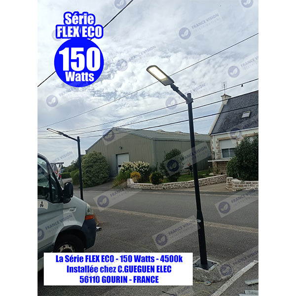 Lampe de rue filaire - Série FLEX ECO - 100 Watts - 12 000 Lumens - 120 Lumens/Watt - Angle 120 x 60° - IP66 - IK08 - 573 x 190 x 70mm - Tube d'insertion 50mm - 6000k