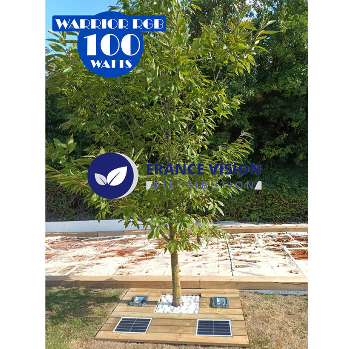 Projecteur LED solaire - Série WARRIOR RGBW (Multicolores + Blanc) - 800 Watts - Angle 120° - Lampe 38,5 x 30,3 x 8cm - IP67 - Avec télécommande - Avec capteur crépusculaire - Bluetooth - Rythme musical