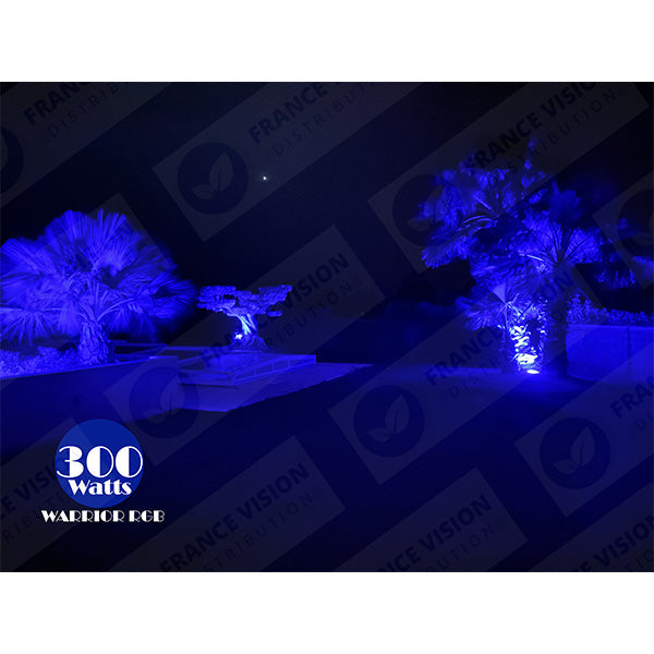 Projecteur LED solaire - Série WARRIOR RGBW (Multicolores + Blanc) - 800 Watts - Angle 120° - Lampe 38,5 x 30,3 x 8cm - IP67 - Avec télécommande - Avec capteur crépusculaire - Bluetooth - Rythme musical